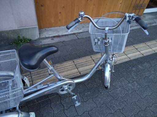 美品 BRIDGESTONE 三輪自転車 ブリヂストンワゴン BW13 シルバー 