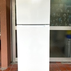 【値下げしました】【美品】22年製　冷蔵庫　YRZ-F23H1 ...