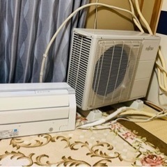 FUJITSUエアコン(200v)2011年製full on conditionリモコン付pick up only 