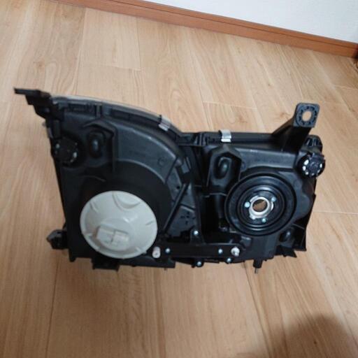 ランクルシグナス 新品ヘッドライト