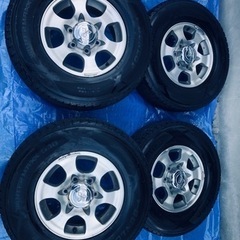 冬タイヤ　三菱パジェロ用アルミ付きスタッドレス