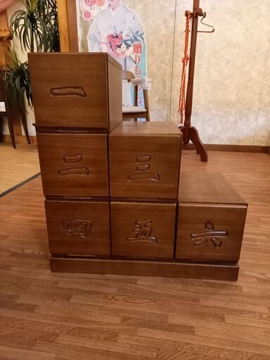 再度値下げしました　新品　階段箪笥