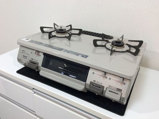 （12/17受渡済）JT5647【RINNAI/リンナイ ガスコンロ 都市ガス】美品 2017年製 KGKM64BE2L 家電 キッチン レンジ ガステーブル 左側強火 ホーロー