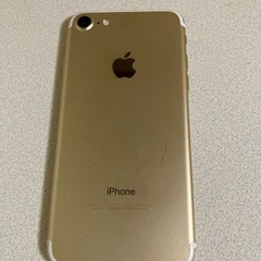 iPhone7 中古　ゴールドピンク？