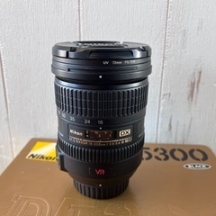 初心者向け　ニコン一眼レフD5300望遠ズームレンズ付き