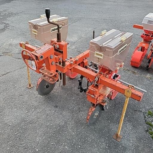 大豆用播種機 トラクター用 2連さばける号