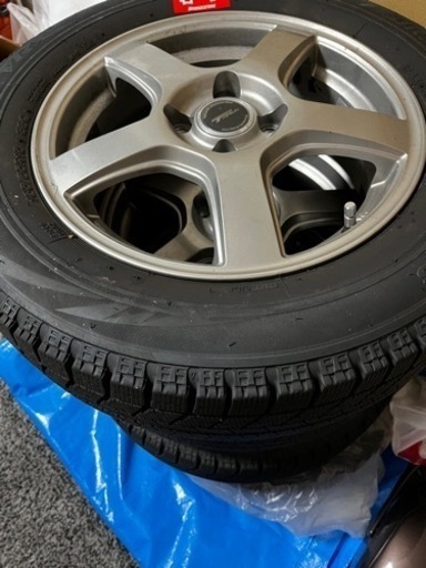 国産タイヤ2年落ち美品 2万円でお譲りします(185/65R/15)の通販はau 