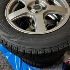 国産タイヤ2年落ち美品 2万円でお譲りします(185/65R/15)