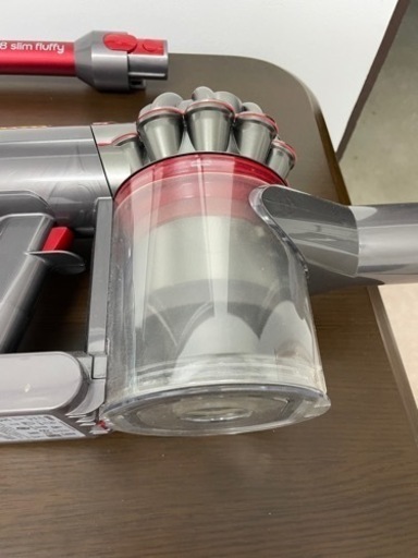 【値下げ】dyson V8slim fluffy コードレスクリーナー