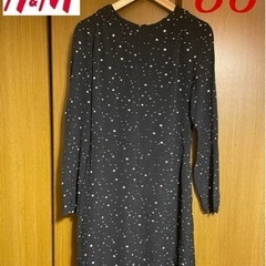 H&M 星デザインのワンピース