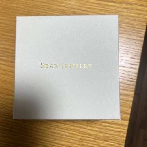 スタージュエリー　限定時計