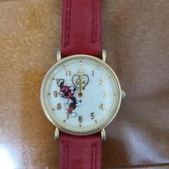 ミッキー&ミニーの腕時計とソーラー腕時計