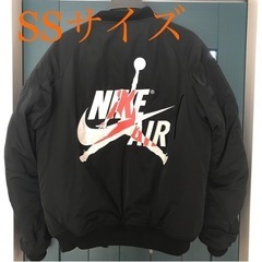 【昨シーズンのみ使用】美品　NIKE フライトジャケット　アウタ...