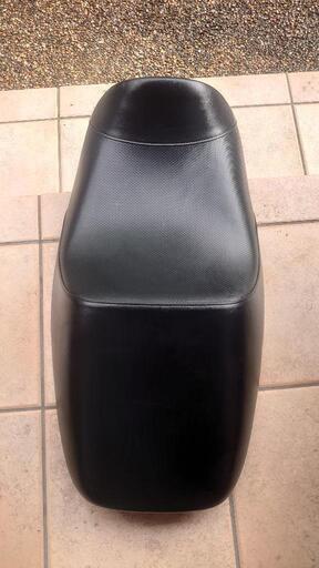 CB1300 バイクローシート ノーマル比 1.5cmダウン CB1300 バイクローシート ノーマル比 1.5cmダウン