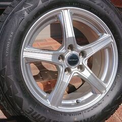 値下げして、中古スタッドレス譲ります。ハリアー用