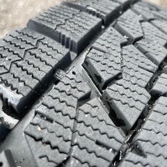 【値下げしました】スタッドレス ブリザックVRX 215/65R16(アルミ付き)