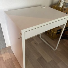 【ネット決済・配送可】IKEA ミッケ(机)