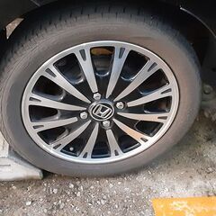 アルミホイ－ル、タイヤおまけ