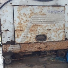 デンヨー製溶接発電機（型式TLW-180SSY）お売りします。30,000円。値下げしました。