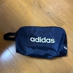 adidas 靴入れ