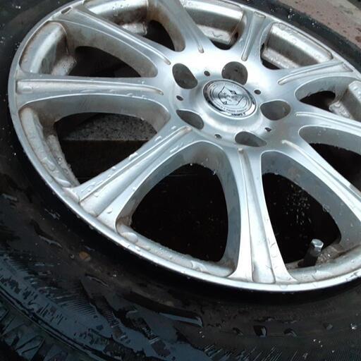 タイヤホイール 16×6.5J アルファード スタッドレス5分山？の通販はau 
