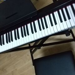 【ネット決済】電子ピアノ（キーボード台・椅子つき）　※現地まで引...