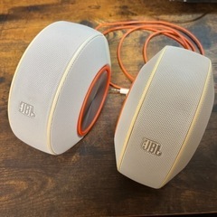 JBL PEBBLES スピーカー　ホワイト