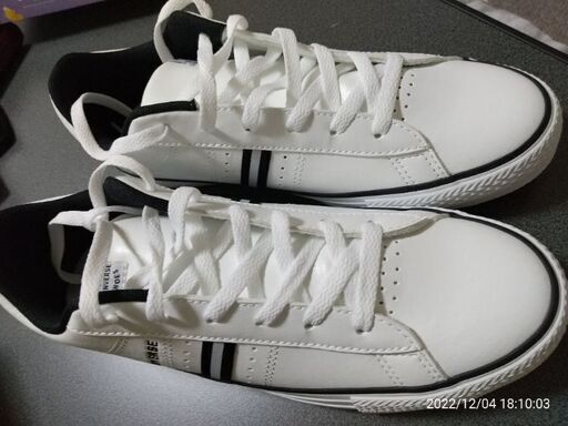 CONVERSE スニーカー