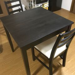 IKEA２人用ダイニングテーブル３点セット定価3万円 　値下げし...