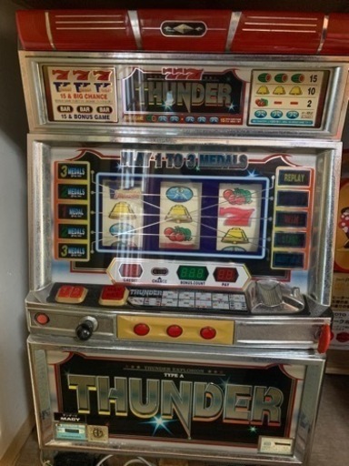 スロット実機　サンダー　THUNDER
