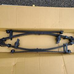 新車外し 美品 ハイエース 7型 純正バンリーフスプリング