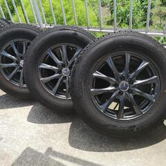 スタッドレスタイヤ 215 70R16GoodYear