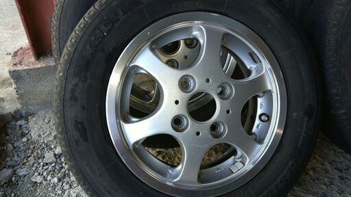 タイヤ·ホイル４本セット 145R12LT