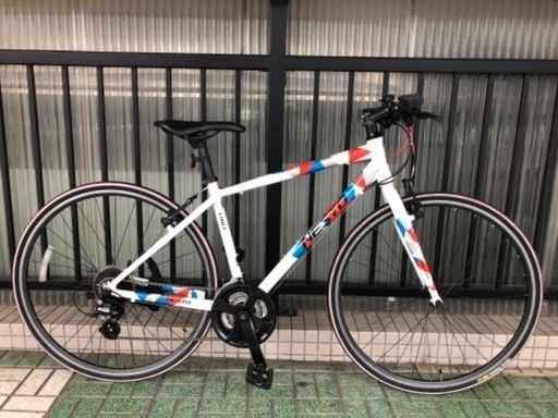 クロスバイクNESTO(ネスト)「LIMIT」。