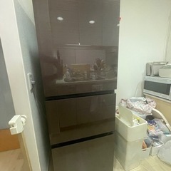 取引中【2020年購入】ハイセンス冷凍冷蔵庫HR-G2801BR（※12/18