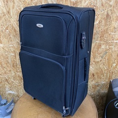 大量にあります♪ 【鍵無し】大容量 スーツケース 旅行バッグ　黒...