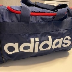 取引中　adidas 美品　スポーツバッグ　アメリカで購入