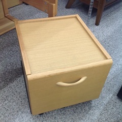 12/25まで！ジモティー見たで5％OFF】 カリモク✕ベネッセ 木製 学習机 