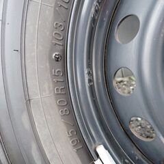 【中古】ヨコハマタイヤJOB　195/80R15LT　キャラバン 純正ホイール 4本　1組限り