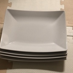 【IKEA】大きな白いお皿4枚