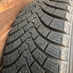 商談成立しました！スタッドレスほぼ新品175／65R14 アルミホイール 