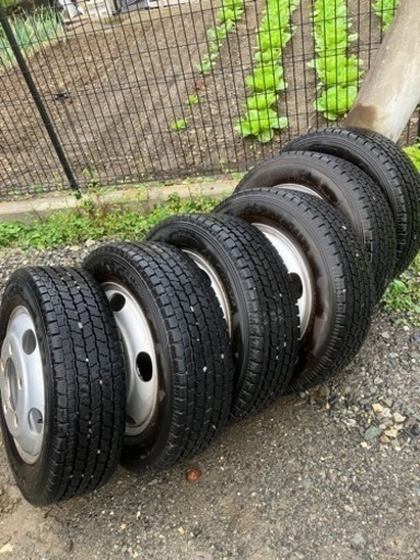 キャンターホイール付きスタッドレス205/65R16
