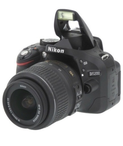 【メール便送料無料対応可】 ニコン　一眼レフカメラ　D5200 18-55 VR レンズキット ブラック デジタル一眼