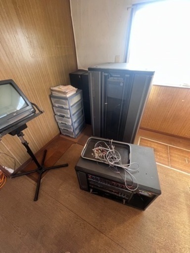 レーザーカラオケ機器
