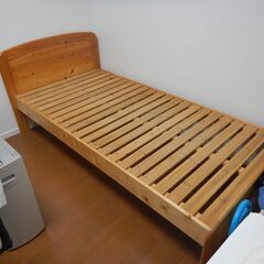木製ベッドフレームのみ