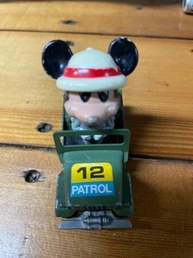 ミッキーのミニカー