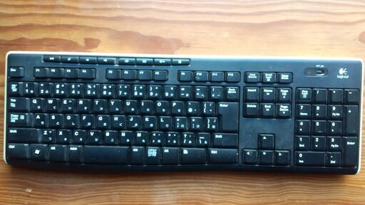 お話し中。ワイヤレス　キーボード　Logicool K270(中古品)