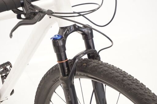 SPECIALIZED 「スペシャライズド」STUMP JUMPER 2015年モデル 
