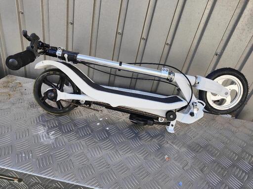 フロントタイヤ改の型You Tubeで、乗り方観てください!珍しいキックボード、スペーススクーター！！ フロントタイヤ改の型You Tubeで、乗り方観てください!珍しいキック