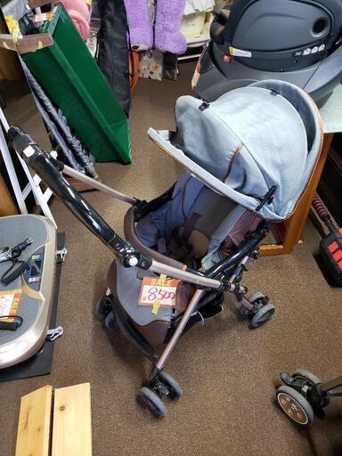 ジモティー限定価格‼️combi‼️リッコW KW‼️RICCO W‼️スロウデニム‼️切替式‼️両対面式‼️ベビーカー‼️折り畳み‼️